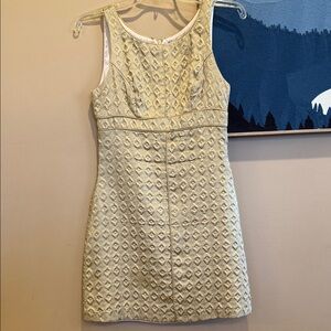1060 Sherman Designer Size 2 Sleeveless Textured Cream Shift Dress